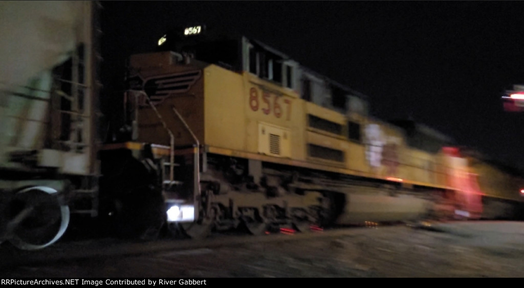 Union Pacific 8567